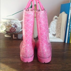 Rain boots